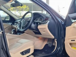 BMW 528i 2.0 Luxury F10 Black On Beige Low KM Jarang Pakai 2