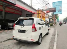 Mobil Toyota Avanza 2013 E dijual, Jawa Timur 7