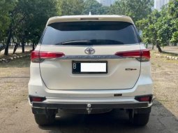 Toyota Fortuner VRZ TRD AT Putih 2019 2