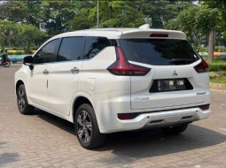 Mitsubishi Xpander Ultimate A/T Putih 2020 5