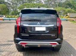 Mitsubishi Pajero Sport Dakar AT Hitam 2021 4