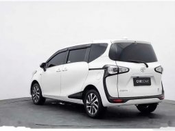 Jawa Barat, Toyota Sienta G 2016 kondisi terawat 8