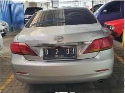 Mobil Toyota Camry 2011 V terbaik di DKI Jakarta 9