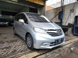 Jual cepat Honda Freed E 2013 di Jawa Timur 5