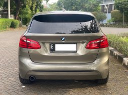 BMW 218i AT Silver 2015 4