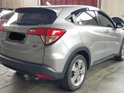 Honda HRV E A/T ( Matic ) 2018 Silver Km 59rban Siap Pakai Good Condition 5