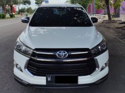 Toyota Kijang Innova Venturer AT