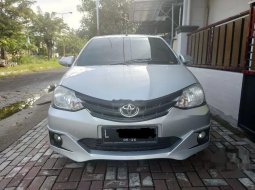 Jual Toyota Etios Valco G 2014 harga murah di Jawa Timur
