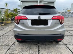 Mobil Honda HR-V 2015 E terbaik di DKI Jakarta 3