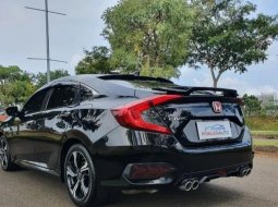 Honda Civic 1.8 i-Vtec Tahun 2018 5