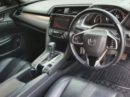 Honda Civic 1.8 i-Vtec Tahun 2018 8