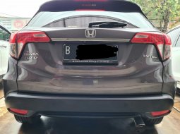 Honda HRV E AT ( Matic ) 2018 Abu2 Tua New Model Km 28rban  Siap Pakai 6