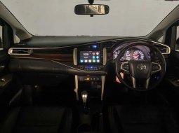 Banten, Toyota Venturer 2017 kondisi terawat 4