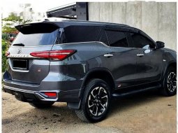 Mobil Toyota Fortuner 2021 SRZ dijual, DKI Jakarta 3