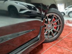 Mobil Bekas Honda Jazz RS CVT 2011 Hitam 3