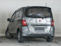 Honda Freed E At 2011 Abu-abu Siap Pakai Murah Bergaransi DP 15Juta 3