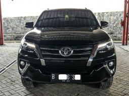 Toyota Fortuner VRZ AT 2017 Hitam Siap Pakai Murah Bergaransi DP 55Juta 2