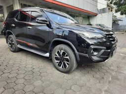 Jawa Barat, Toyota Fortuner TRD 2019 kondisi terawat 6
