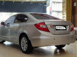 Honda Civic 1.8 AT 2013 Silver 8