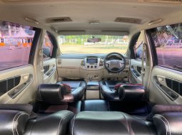 Toyota Kijang Innova G diesel  2012 Hitam 8