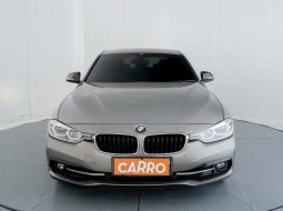 BMW 320i Sport AT 2018 Silver