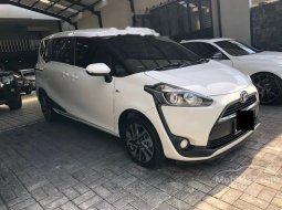 Jawa Timur, Toyota Sienta V 2018 kondisi terawat