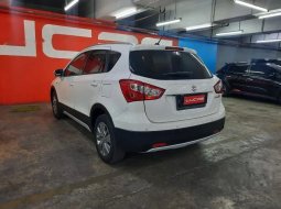 Dijual mobil bekas Suzuki SX4 S-Cross , DKI Jakarta  4