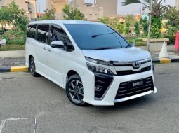 Mobil Toyota Voxy 2018 dijual, DKI Jakarta
