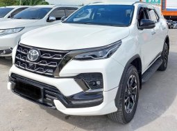 Jual mobil Toyota Fortuner VRZ GR AT 2021 , JAKARTA SELATAN 2