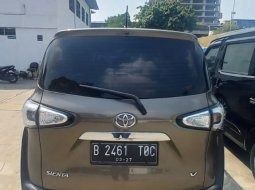 Toyota Sienta V 2017 8