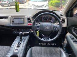 Honda HR-V E CVT 2015 4