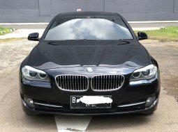 BMW 528i AT Hitam 2013 1