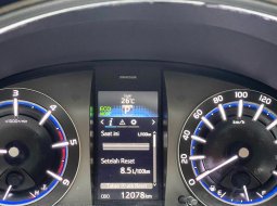 Toyota Kijang Innova VenturerDijual Mobil Bekas  Minat & serius Hubungi ↓  Telpon/WhatsApp : 08 2021 8