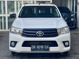 Toyota Hilux 2.4 4x2 DSL M/T 2017