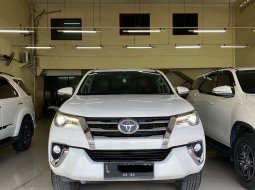 Toyota Fortuner 2.4 VRZ AT 2017 1