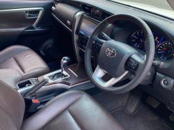 Toyota Fortuner 2.4 VRZ AT 2017 4