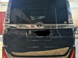 Toyota Voxy 2.0 AT ( Matic ) 2018 Hitam Km 51rban An PT pajak panjang 6