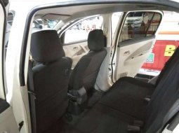 Daihatsu Sirion All New A/T 2013 Putih 6