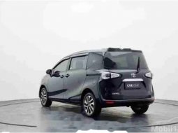 Dijual mobil bekas Toyota Sienta V, Jawa Barat  10