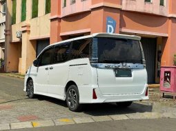 DKI Jakarta, jual mobil Toyota Voxy 2019 dengan harga terjangkau 3