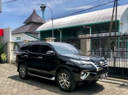 Toyota Fortuner 2.4 VRZ AT 2016 4