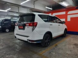 Jual cepat Toyota Venturer 2018 di DKI Jakarta 3