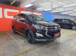 Jual cepat Toyota Venturer 2017 di DKI Jakarta