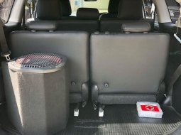 Jual Mobil Bekas. Promo Toyota Kijang Innova V M/T Diesel 2017 3