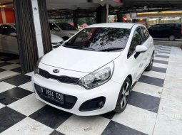 Mobil Kia Rio 2012 dijual, DKI Jakarta 4