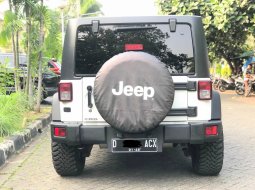 Jeep Wrangler Sport Diesel 2014 Putih 4