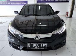 Honda Civic ES Prestige 2017 1