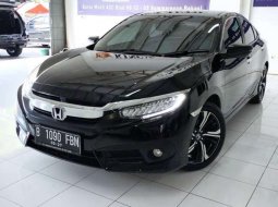 Honda Civic ES Prestige 2017 6