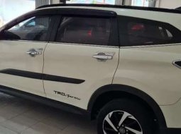 Toyota Rush TRD Sportivo AT 2018 Putih 2