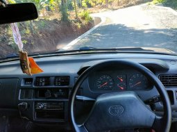 Toyota Toyota Kijang · Suv · 6